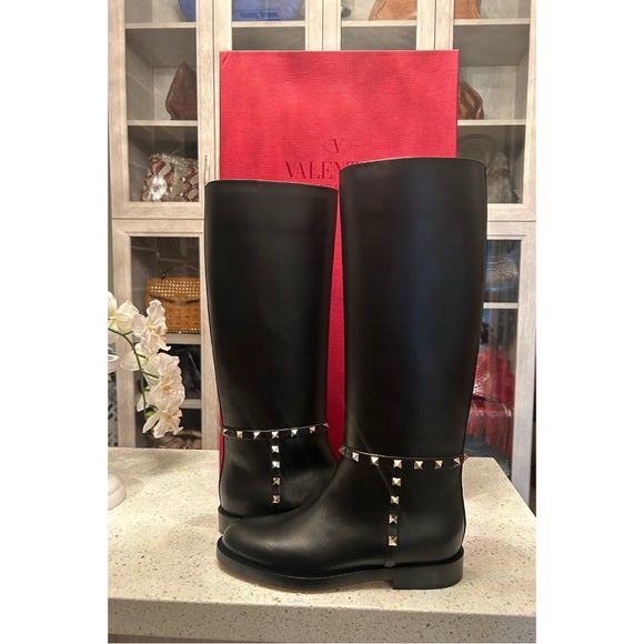 Valentino Garavani Riding Boot - Picture 6 of 8
